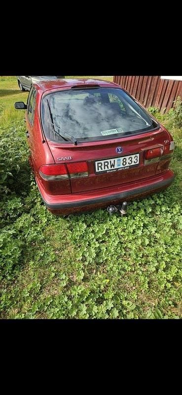 Röd Begagnad 2000 Saab 9-3 Halvkombi | 17 500 kr (Marknadspris) - Bild 1/4