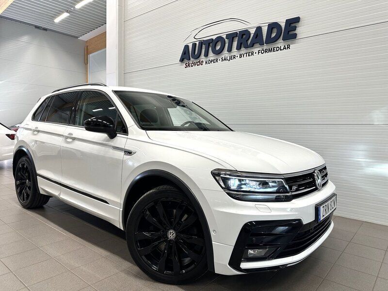 Vit Begagnad 2020 VW Tiguan R-line SUV | 319 900 kr (Lite dyr) - Bild 1/4