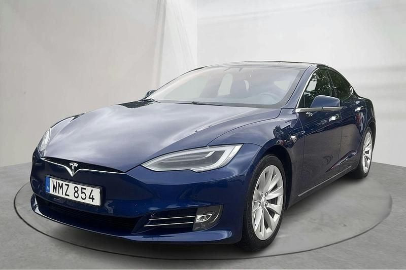Blå Begagnad 2018 Tesla Model S Sedan | 256 000 kr (Marknadspris) - Bild 1/4