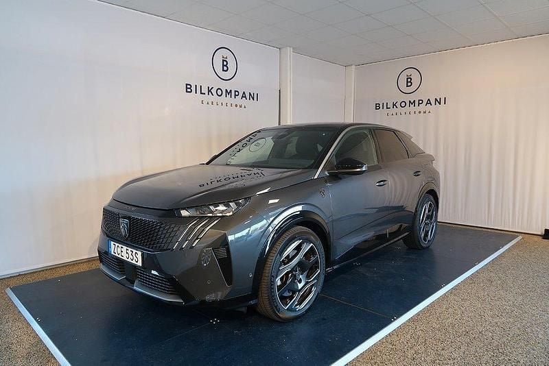 Grå Begagnad 2024 Peugeot e-3008 Ultimate SUV | 449 900 kr - Bild 1/4