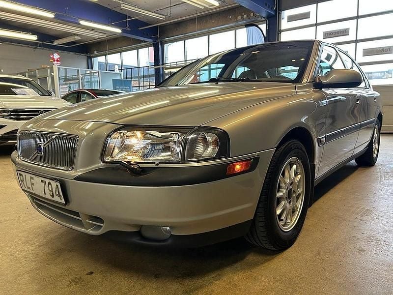 Begagnad Volvo S80 170 HK (125 kW) 2000 Ljusgrå Sedan