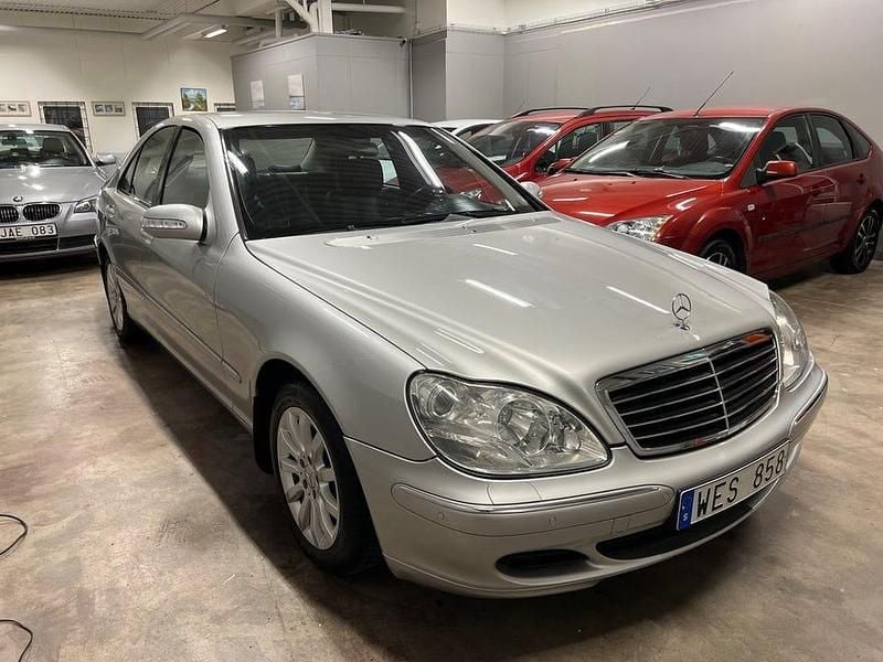 Begagnad Mercedes S350 245 HK (180 kW) 2004 Silver