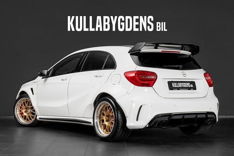Begagnad Mercedes A45 AMG AMG 360 HK (264 kW) 2015 Kalcitvit Halvkombi