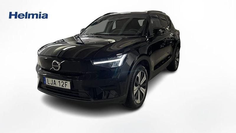 Svart Begagnad 2022 Volvo XC40 Core SUV | 329 900 kr - Bild 1/4