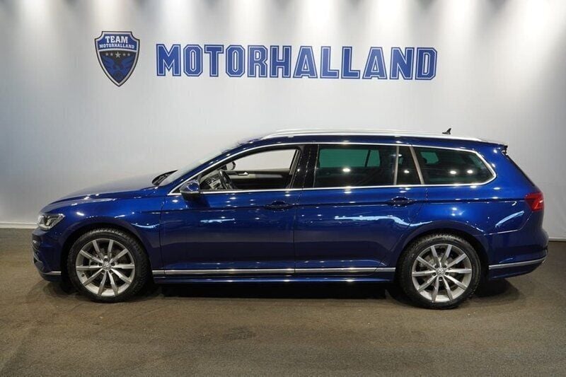 Blå Begagnad 2019 VW Passat GT Kombi | 219 900 kr (Lite dyr) - Bild 1/4