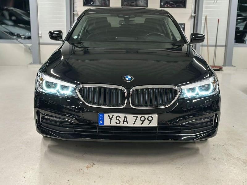 Begagnad BMW 530 iPerformance 252 HK (185 kW) 2019 Svart Sedan