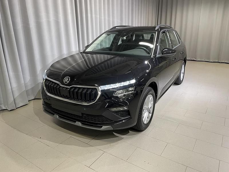 Svart Ny 2026 Skoda Kamiq SUV | 319 900 kr (Marknadspris) - Bild 1/4
