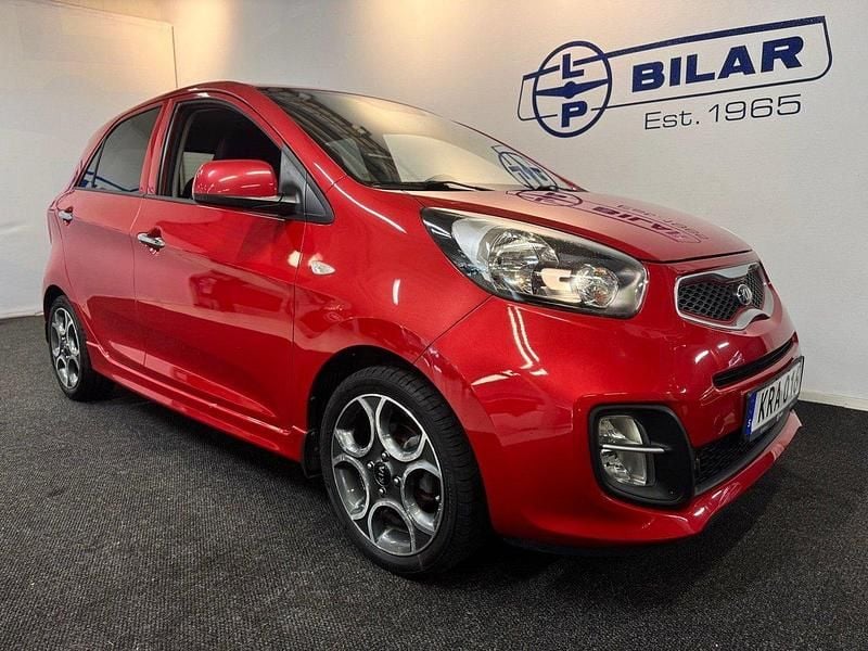 Röd Begagnad 2014 Kia Picanto Halvkombi | 94 000 kr (Dyr) - Bild 1/4