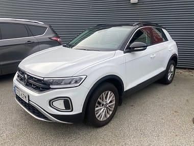 Vit (pure white black) Begagnad 2023 VW T-Roc SUV | 279 900 kr (Marknadspris) - Bild 1/1