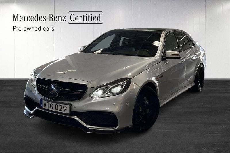 Silver Begagnad 2014 Mercedes E63 AMG AMG Sedan | 409 900 kr (Marknadspris) - Bild 1/4