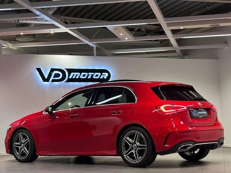 Begagnad Mercedes A180 AMG line 136 HK (100 kW) 2019 Röd Halvkombi
