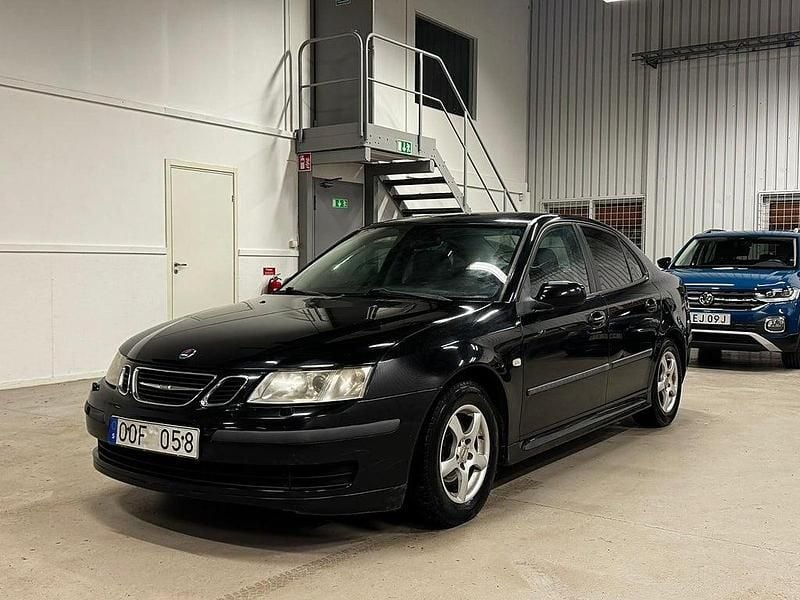 Svart Begagnad 2007 Saab 9-3 Vector Sedan | 29 900 kr (Marknadspris) - Bild 1/4