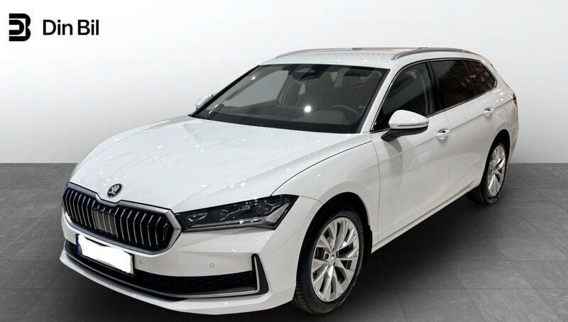 Ny 2025 Skoda Superb Selection Kombi | 409 900 kr (Bra pris) - Bild 1/2