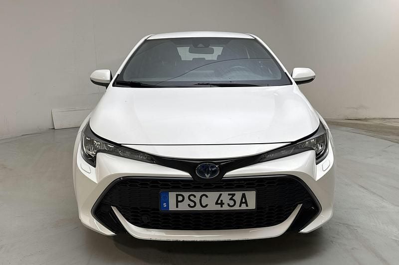 Begagnad Toyota Corolla Active 122 HK (89 kW) 2022 Vit