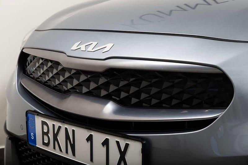 Begagnad Kia XCeed Advance 143 HK (105 kW) 2022 Grå SUV