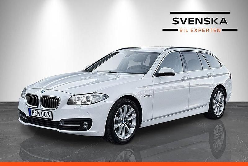 Begagnad BMW 520 Comfort Edition 190 HK (139 kW) 2017 Vit Kombi
