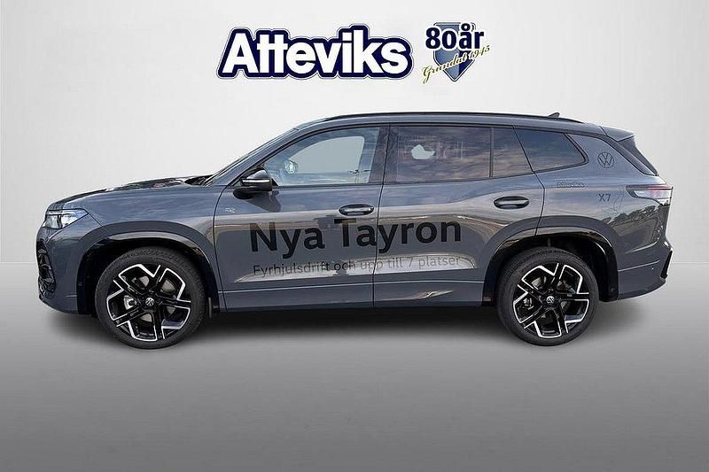 Grå Begagnad 2025 VW Tayron R-line SUV | 569 900 kr - Bild 1/4
