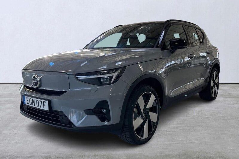 Grå Begagnad 2024 Volvo XC40 Ultimate SUV | 459 000 kr - Bild 1/4