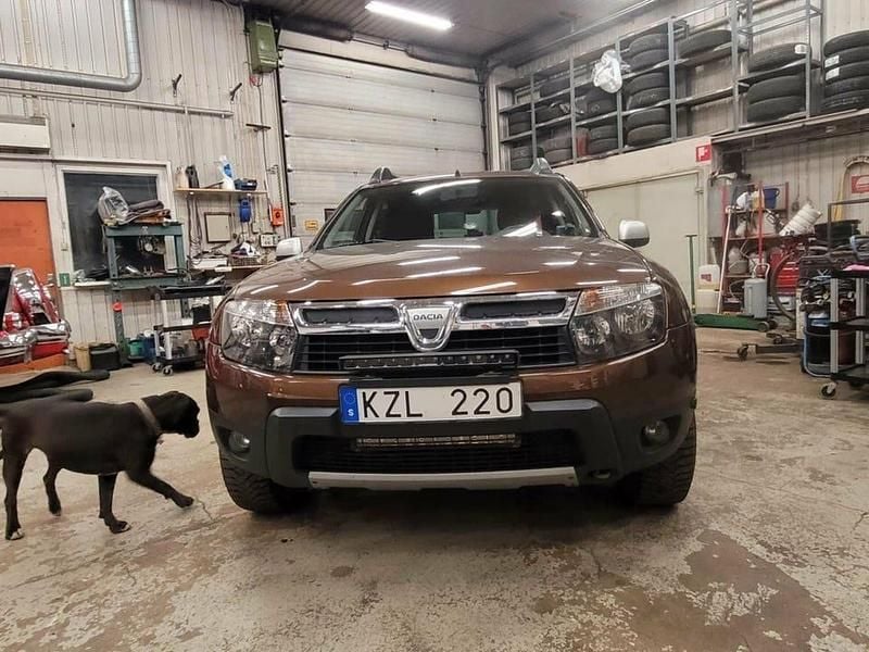 Metallic Begagnad 2011 Dacia Duster SUV | 48 000 kr (Bra pris) - Bild 1/4