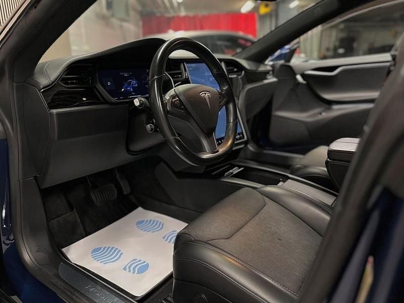 Begagnad Tesla Model S 386 kW (525 HK) 2018 Halvkombi
