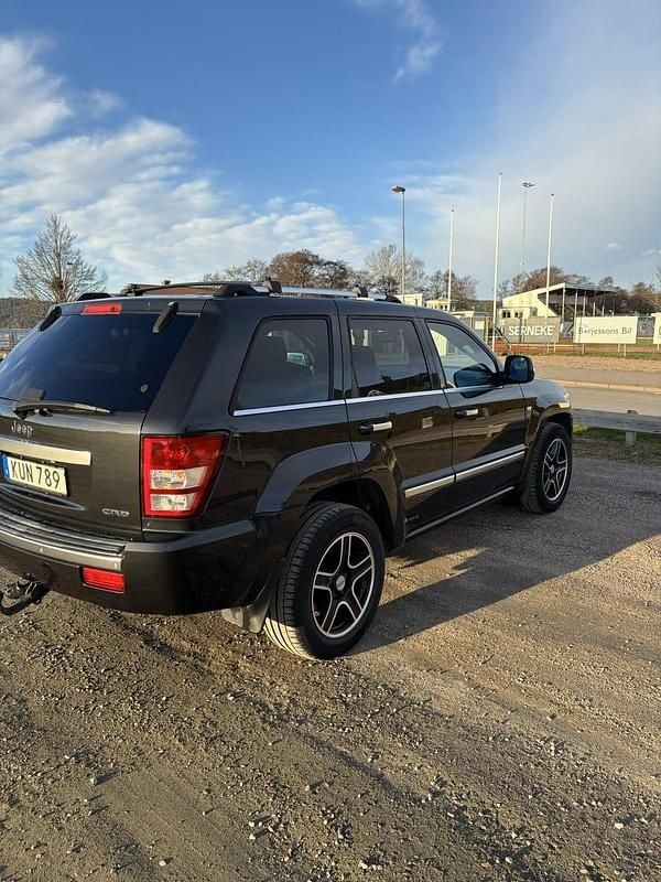 Begagnad Jeep Grand Cherokee Overland 218 HK (160 kW) 2010 SUV