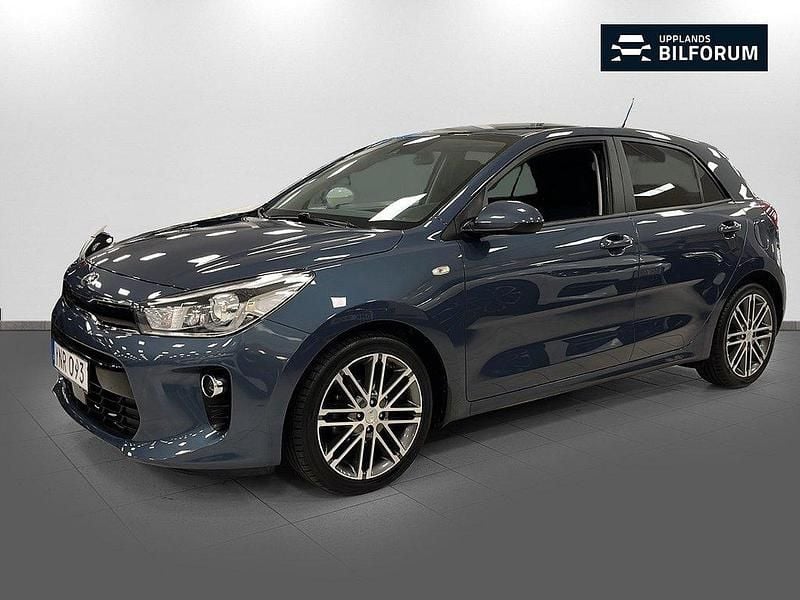 Blå Begagnad 2018 Kia Rio Advance Halvkombi | 159 000 kr (Bra pris) - Bild 1/4