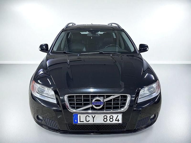 Begagnad Volvo V70 Summum 231 HK (169 kW) 2010 Svart Kombi