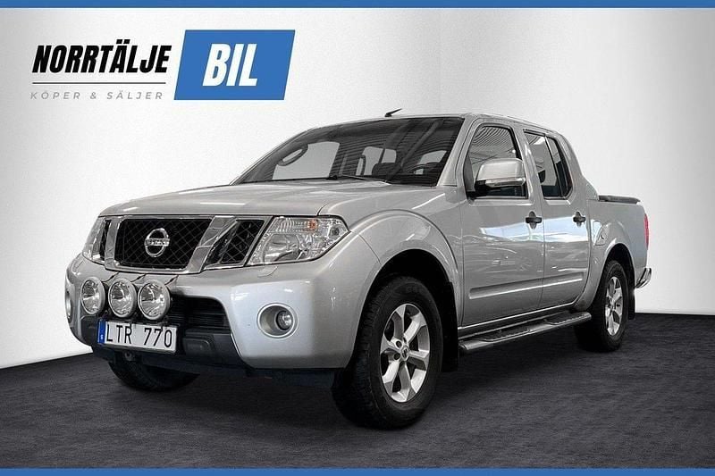 Silver Begagnad 2011 Nissan Navara Pickup | 99 900 kr (Bra pris) - Bild 1/4