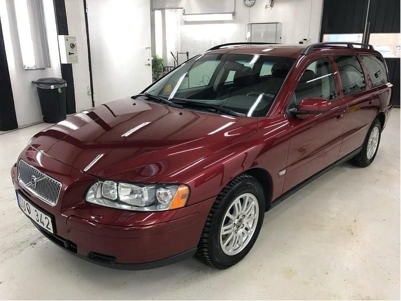 Begagnad 2006 Volvo V70 Business Edition Kombi | 40 000 kr (Marknadspris) - Bild 1/2