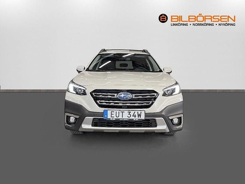 Begagnad Subaru Outback 124 HK (91 kW) 2021 Vit Kombi
