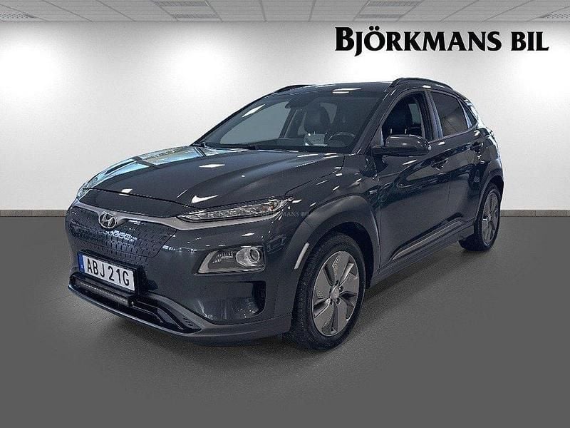 Grå Begagnad 2020 Hyundai Kona Premium SUV | 199 900 kr (Bra pris) - Bild 1/4