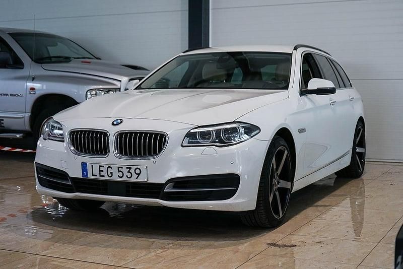 Begagnad BMW 520 190 HK (139 kW) 2015 Vit Kombi