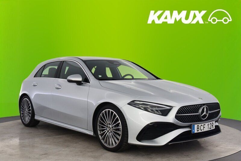 Silver (grå) Begagnad 2023 Mercedes A250 AMG Halvkombi | 384 800 kr - Bild 1/3
