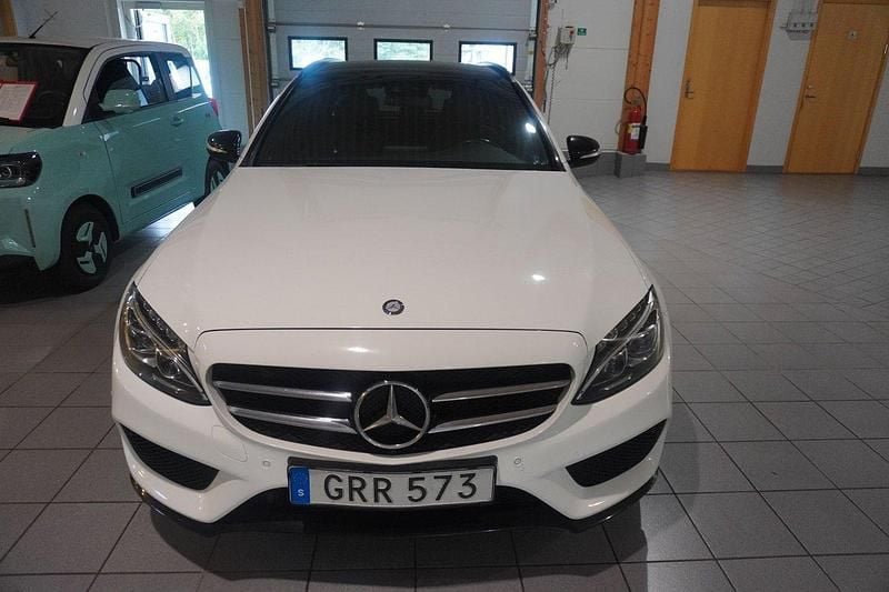 Vit Begagnad 2015 Mercedes C250 AMG line Kombi | 147 000 kr (Lite dyr) - Bild 1/4