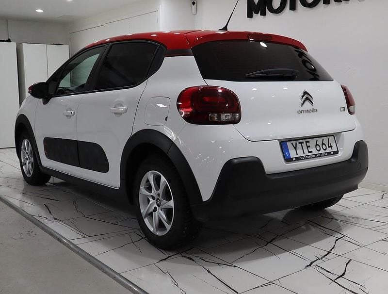 Begagnad Citroën C3 PureTech 82 HK (60 kW) 2017 Vit Halvkombi