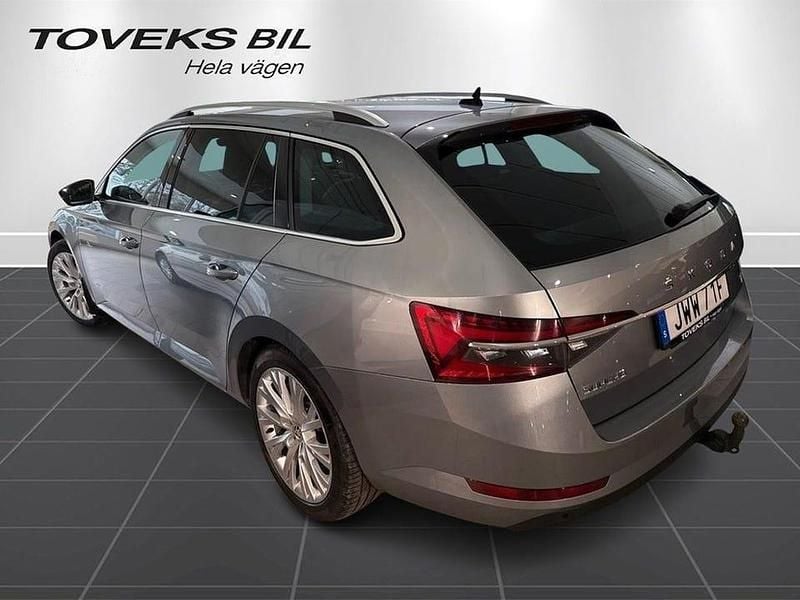Begagnad Skoda Superb Business Line 156 HK (114 kW) 2021 Grå Kombi
