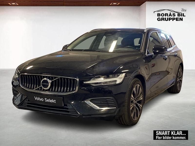 Begagnad Volvo V60 252 HK (185 kW) 2023 Svart Kombi