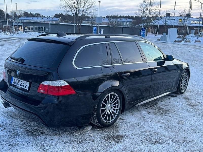 Begagnad BMW 523 190 HK (139 kW) 2008 Kombi