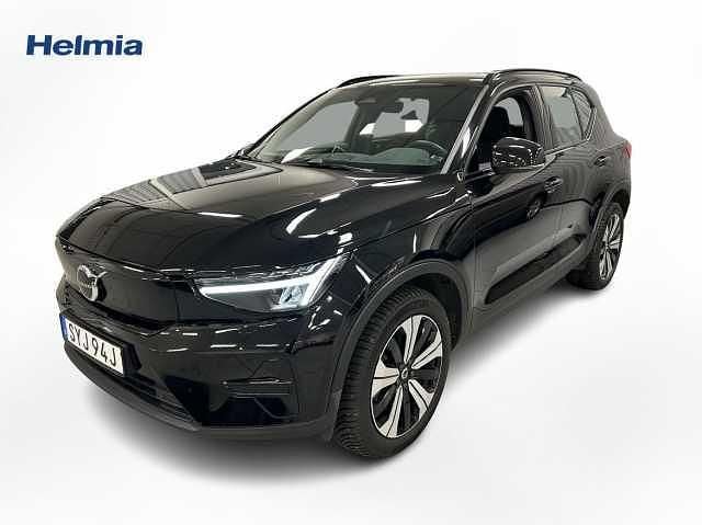Svart Begagnad 2023 Volvo XC40 Core SUV | 319 900 kr - Bild 1/4