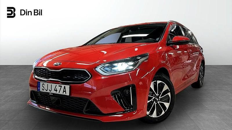 Röd Begagnad 2020 Kia Ceed Halvkombi | 209 900 kr (Marknadspris) - Bild 1/4