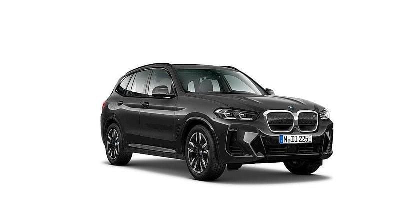 Begagnad BMW iX3 M Sport 210 kW (286 HK) 2022 Grå SUV