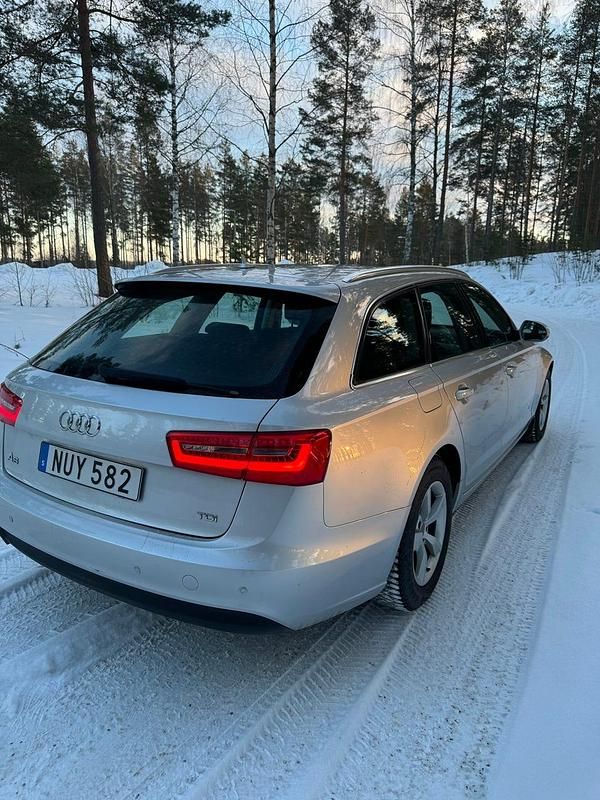Begagnad Audi A6 177 HK (130 kW) 2013 Kombi