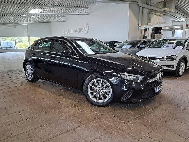 Svart Begagnad 2020 Mercedes A250 Progressive Halvkombi | 259 000 kr (Bra pris) - Bild 1/4