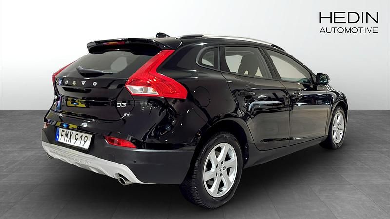 Begagnad Volvo V40 150 HK (110 kW) 2018 Halvkombi