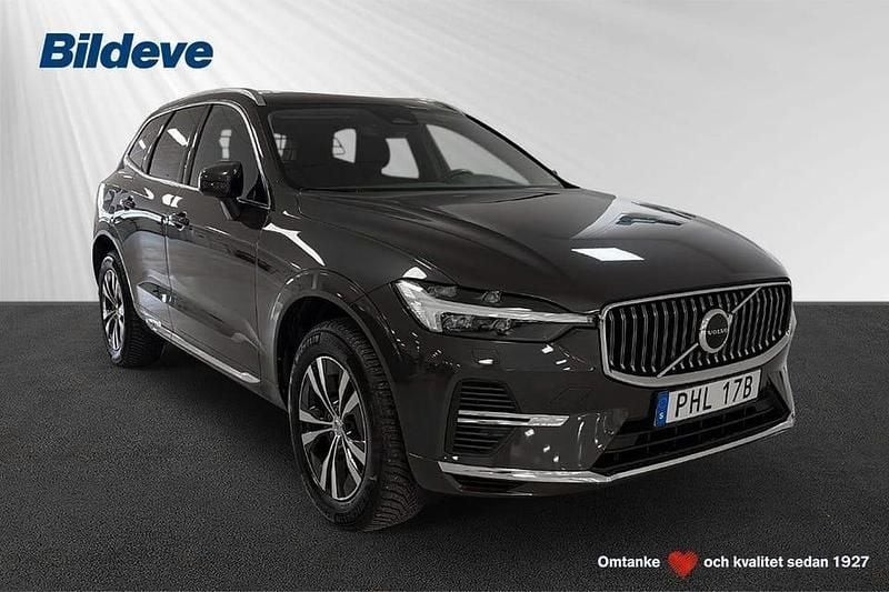 Begagnad Volvo XC60 Core 355 HK (261 kW) 2023 Grå SUV