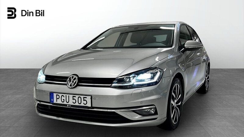 Silver (tungsten silver metallic) Begagnad 2018 VW Golf VII Kombi | 160 000 kr (Superpris) - Bild 1/4