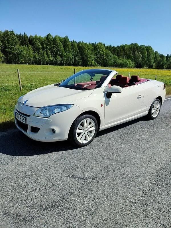 Vit Begagnad 2012 Renault Mégane Cabriolet Floride Cab | 99 900 kr - Bild 1/4