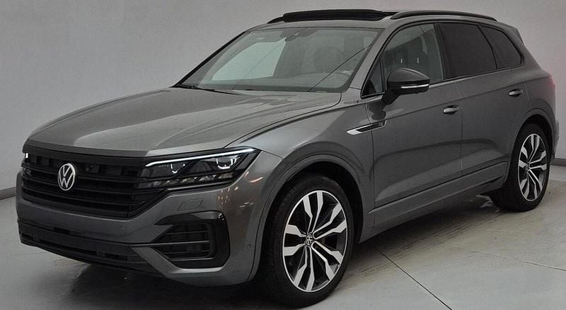 Grå Begagnad 2022 VW Touareg R-line SUV | 498 000 kr (Dyr) - Bild 1/4