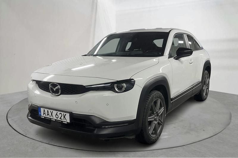 Vit Begagnad 2021 Mazda MX30 Sky SUV | 130 000 kr (Bra pris) - Bild 1/4