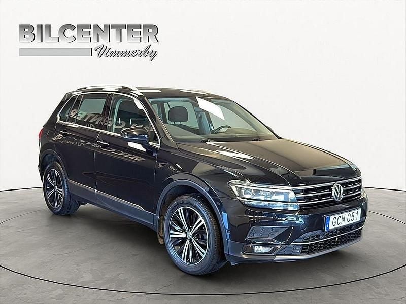 Svart Begagnad 2018 VW Tiguan SUV | 194 500 kr (Bra pris) - Bild 1/4